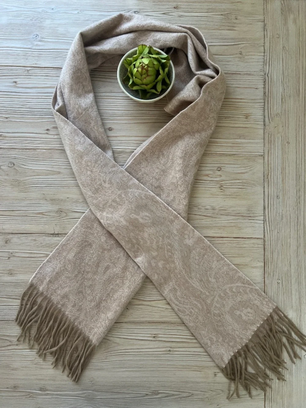 Begg & Co Scotland 100% Cashmere Paisley Scarf Oatmeal Beige Fringe